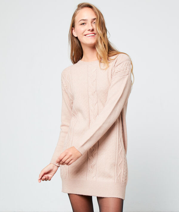 Robe pull en maille torsadée Robe pull en maille torsadée