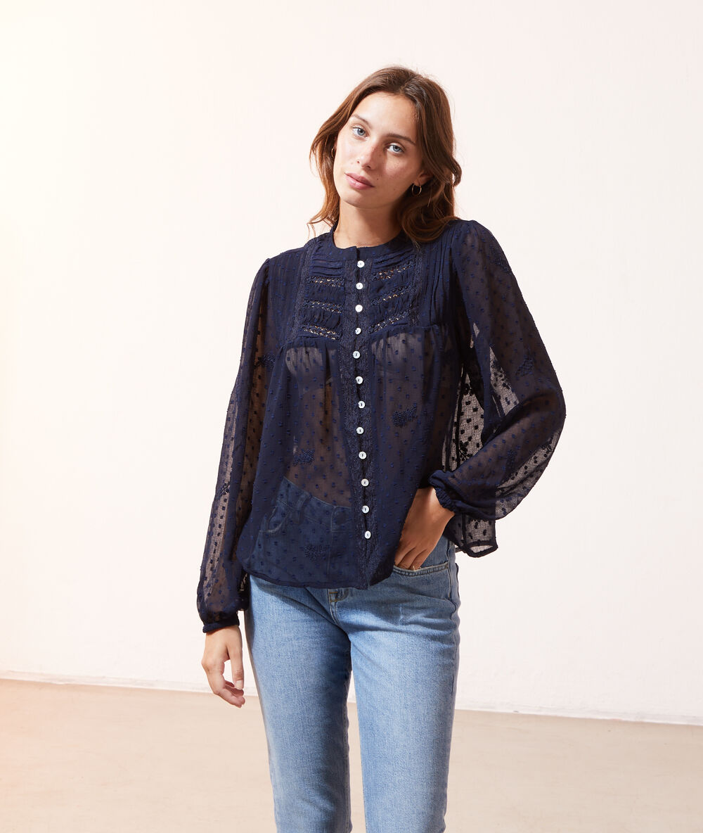 Blouse en plumetis marine.