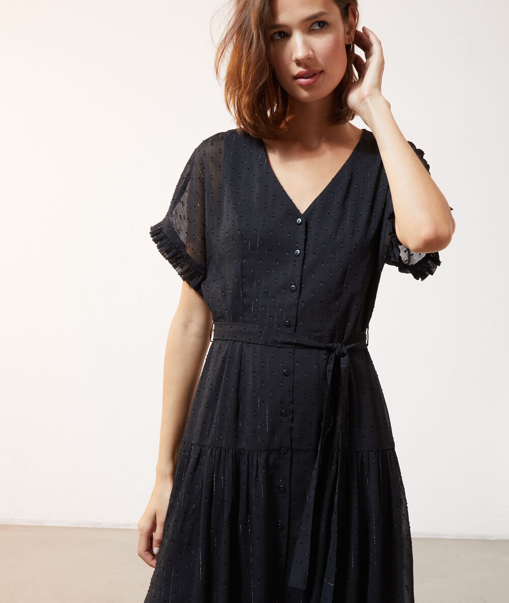 Robe longue en plumetis noir.