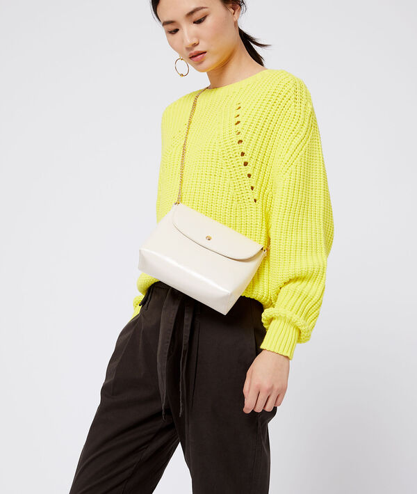 Sac besace effet vernis ecru.