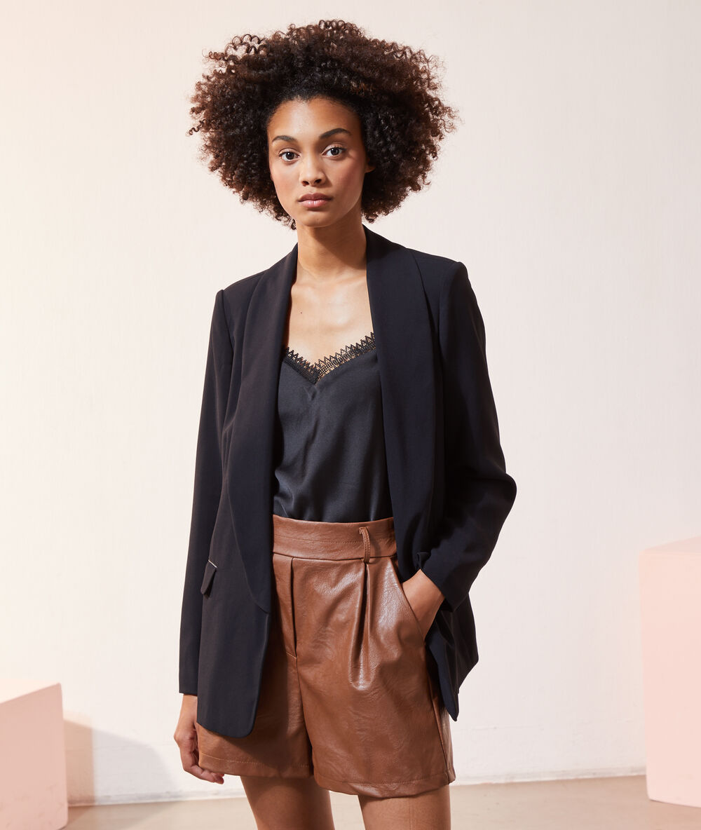 Veste droite noir.