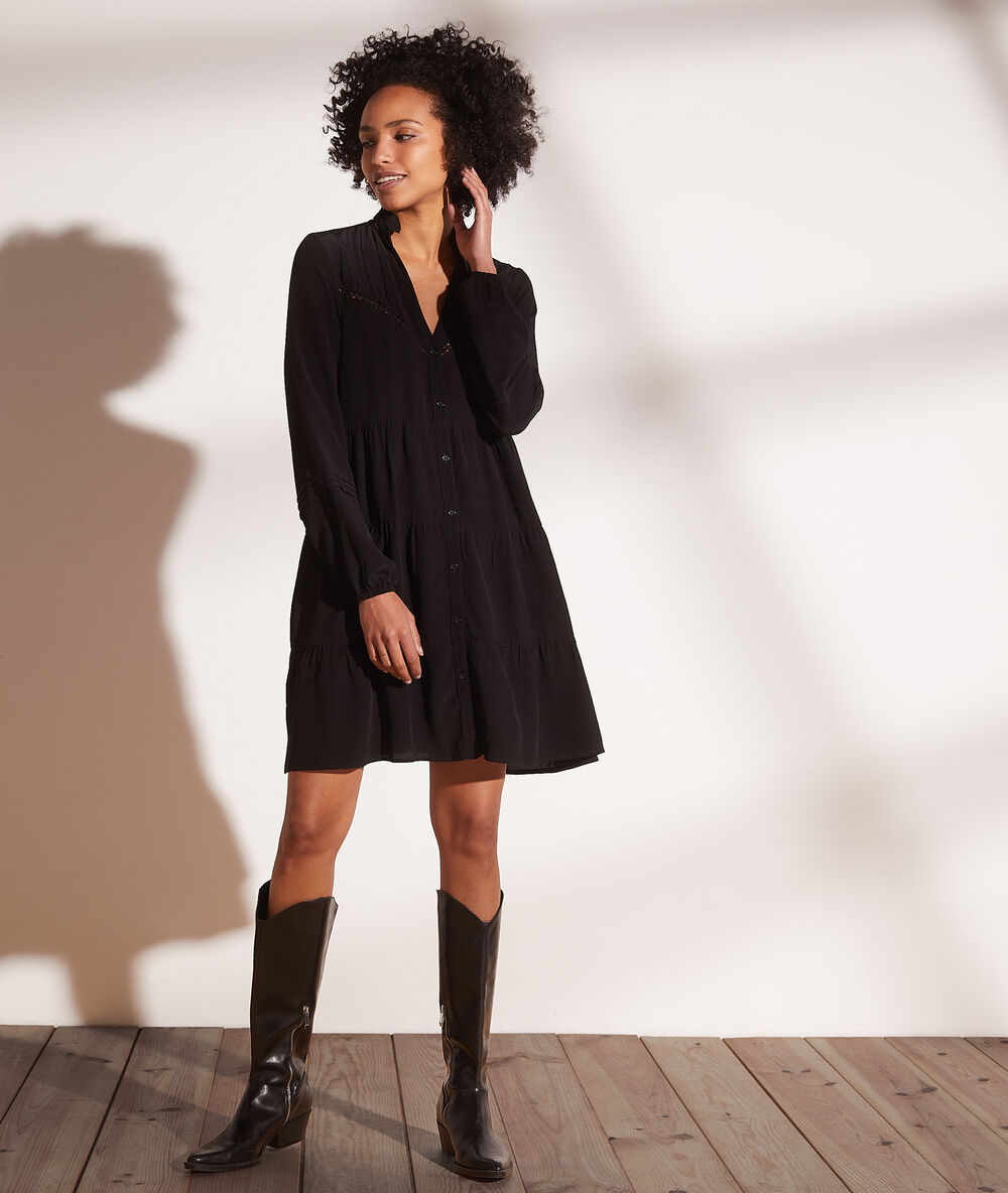 Robe chemise manches ballon noir.
