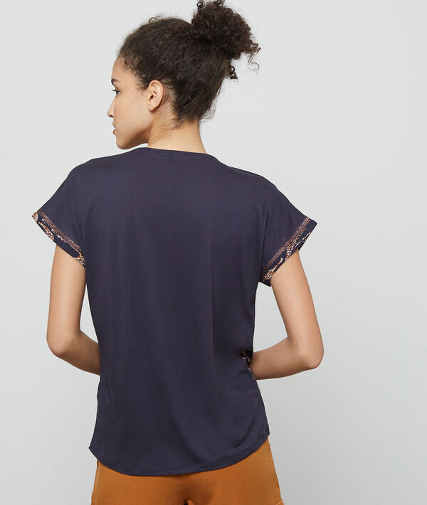 T-shirt à motifs girafes T-shirt à motifs girafes