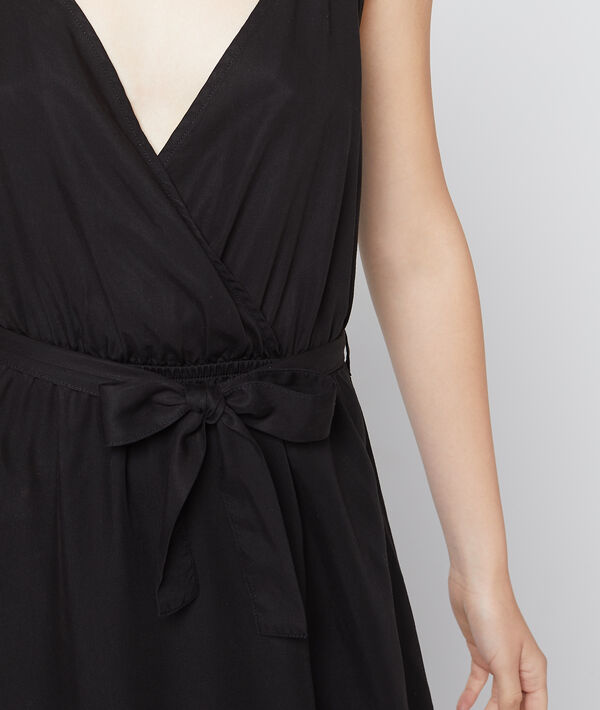 Robe longue cache-coeur en tencel® noir.