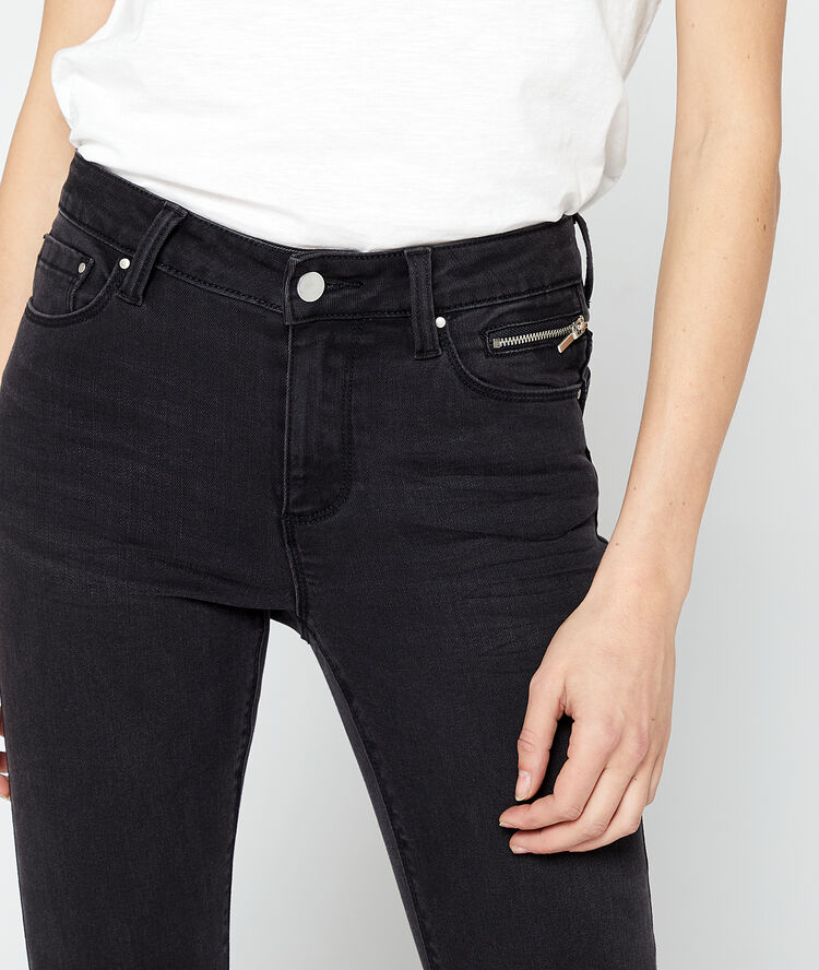 Jean slim effet push up noir.