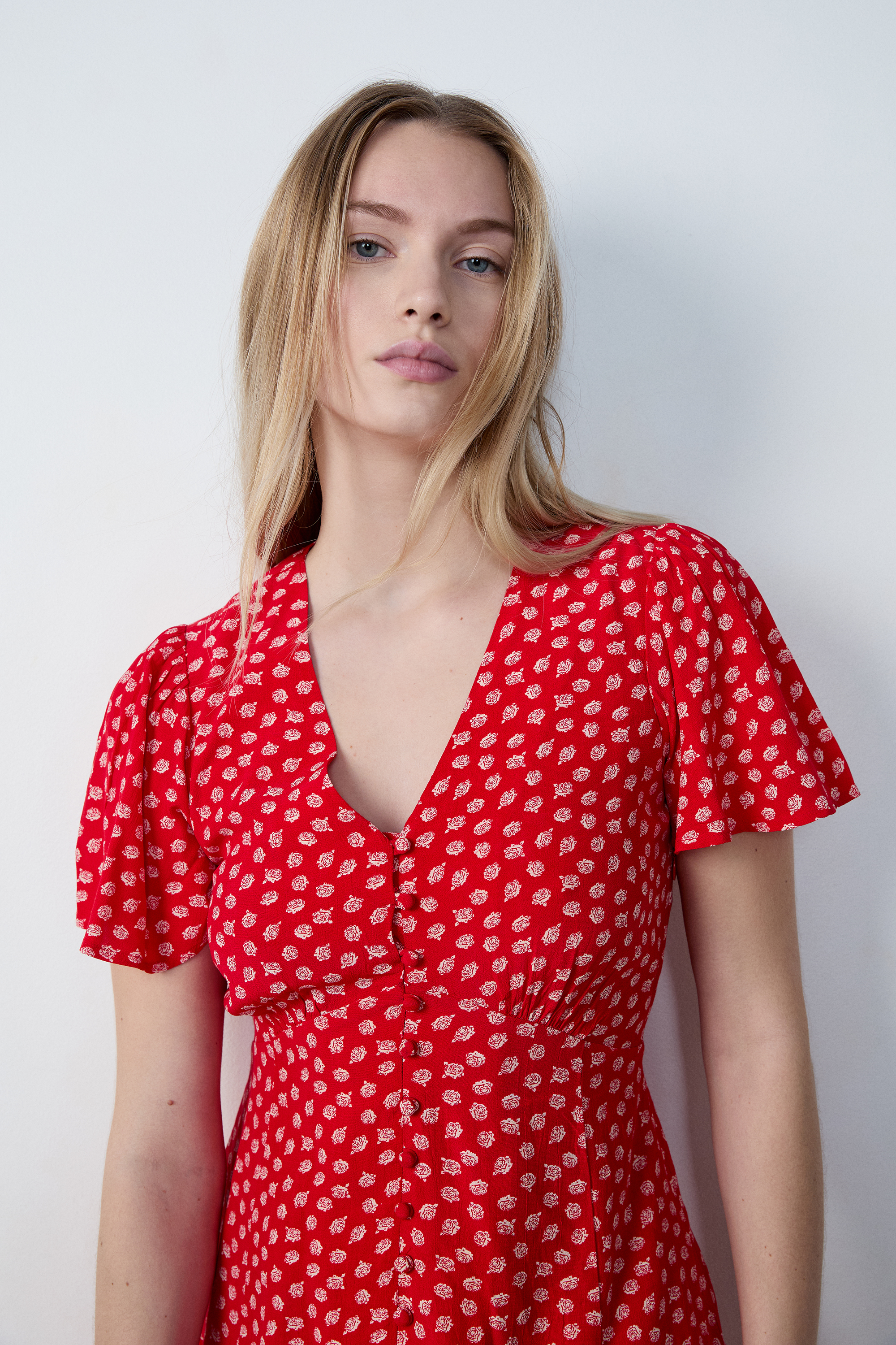 Robe à motifs boutonnée à manches courtes