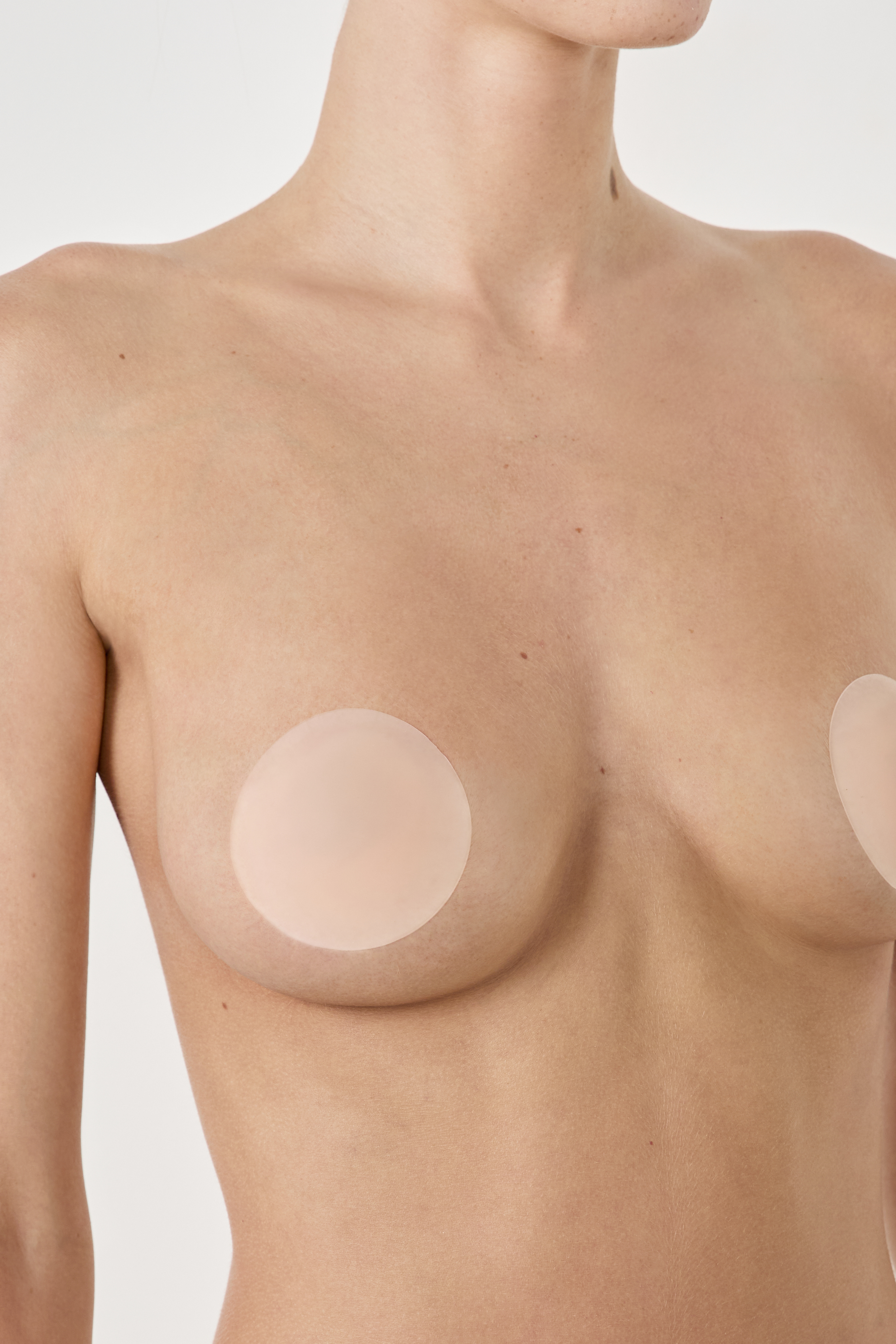 Cache-tétons nippies croix couleur chair dentelle